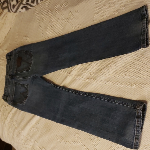 Wrangler Retro Jean's - Picture 2 of 6
